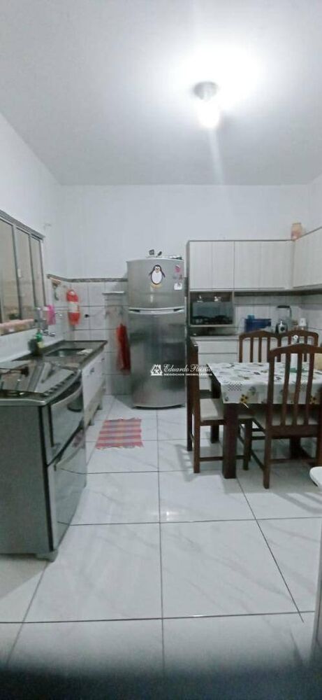 Casa, 2 quartos, 198 m² - Foto 2