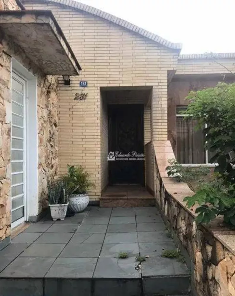 Casa à venda com 4 quartos, 217m² - Foto 3