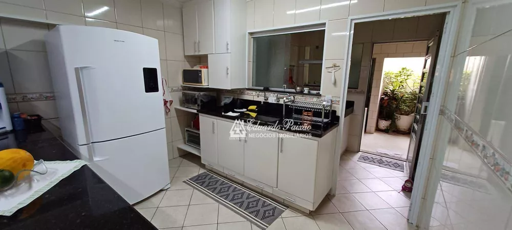 Sobrado à venda com 3 quartos, 148m² - Foto 4