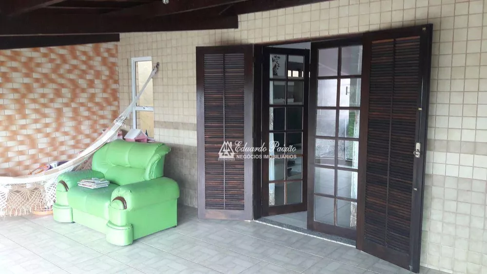 Sobrado à venda com 3 quartos, 210m² - Foto 4