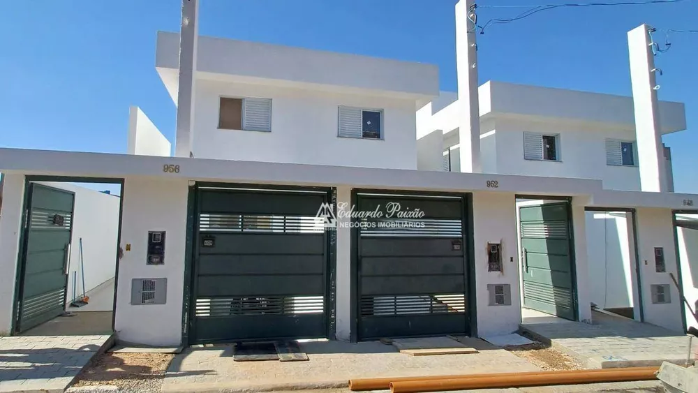 Sobrado à venda com 3 quartos, 193m² - Foto 1