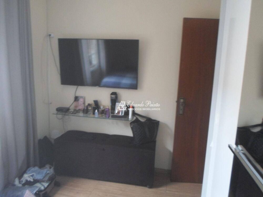 Casa, 3 quartos, 240 m² - Foto 2