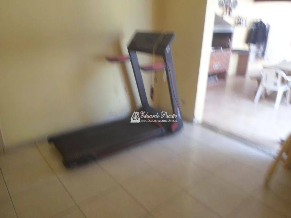 Casa, 3 quartos, 240 m² - Foto 15