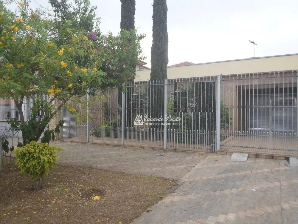 Casa, 3 quartos, 240 m² - Foto 2