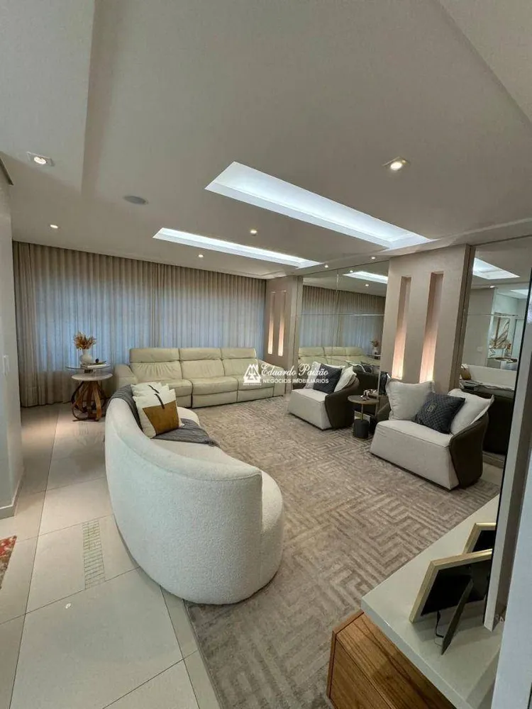 Sobrado, 4 quartos, 410 m² - Foto 1