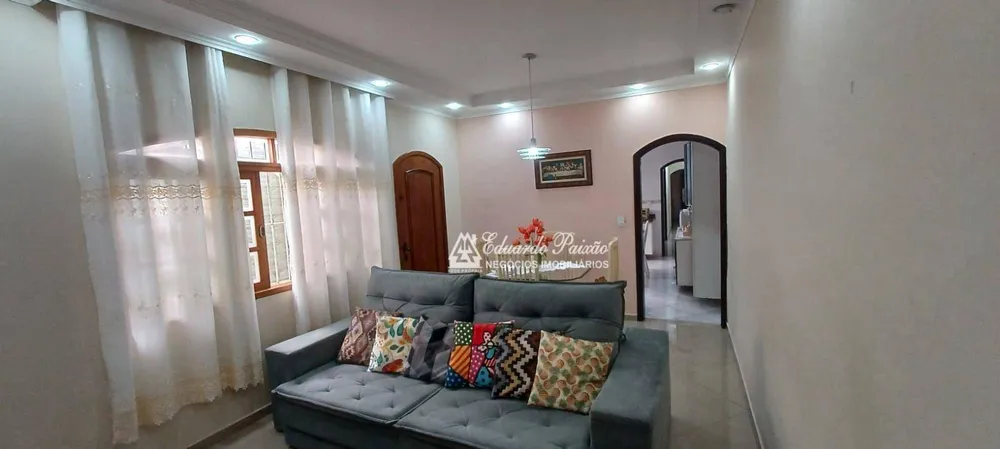Casa, 3 quartos, 197 m² - Foto 2