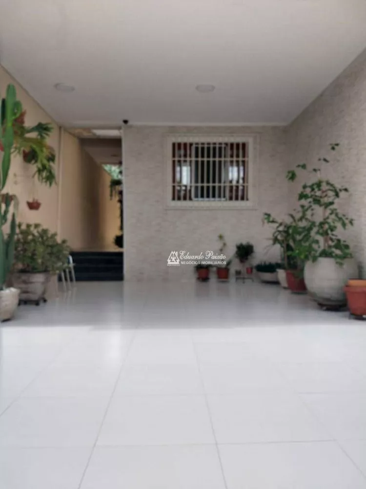 Sobrado, 4 quartos, 250 m² - Foto 1