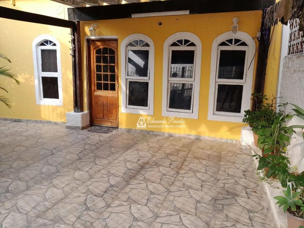 Casa, 4 quartos, 196 m² - Foto 2