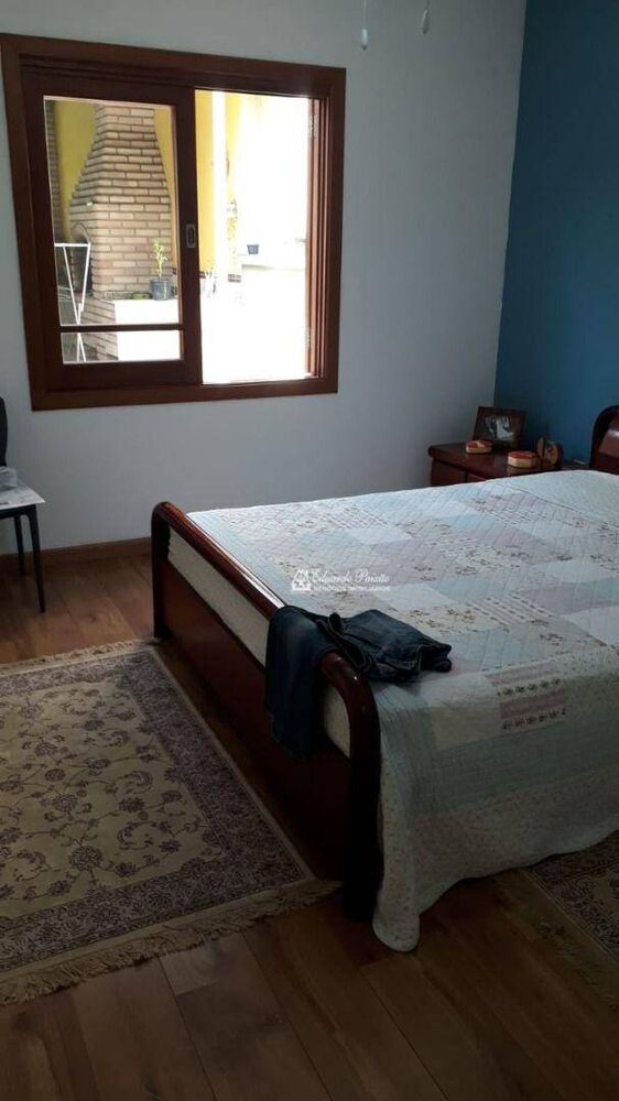 Casa, 3 quartos, 260 m² - Foto 4