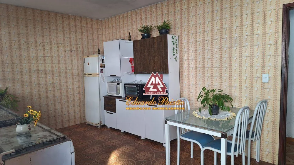 Casa, 3 quartos, 250 m² - Foto 11