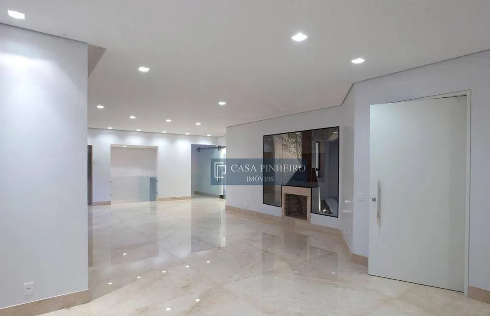 Casa, 4 quartos, 573 m² - Foto 1