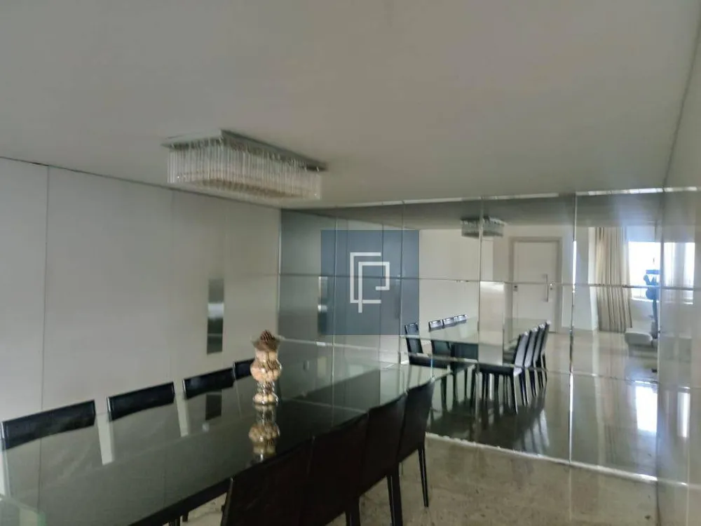 Apartamento, 3 quartos, 236 m² - Foto 1