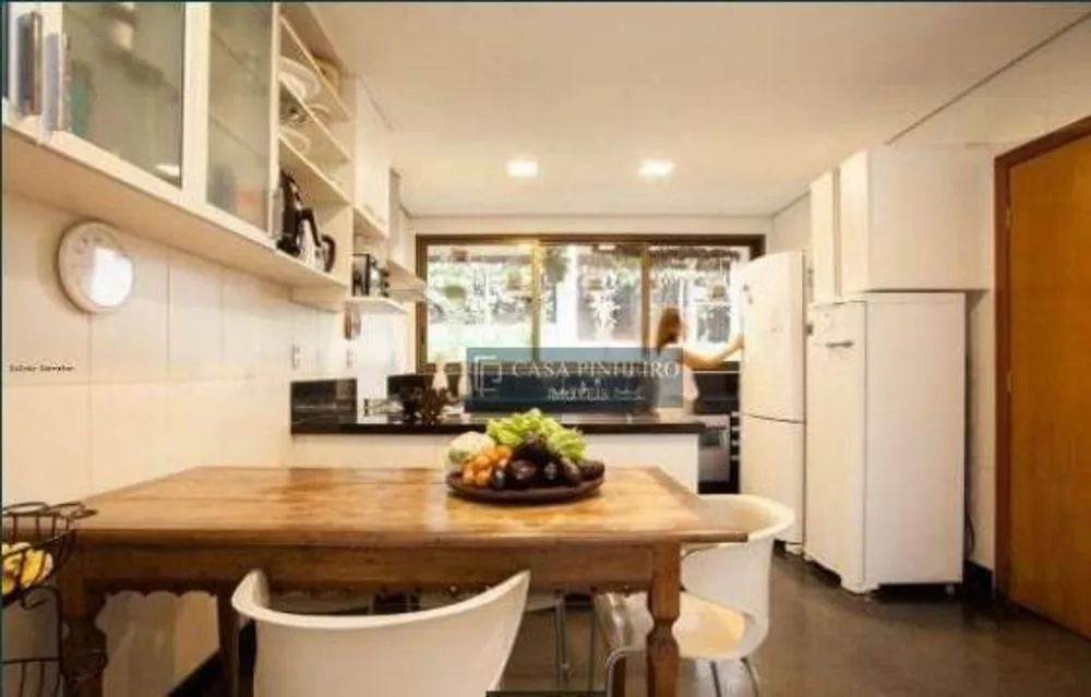Casa, 4 quartos, 550 m² - Foto 1