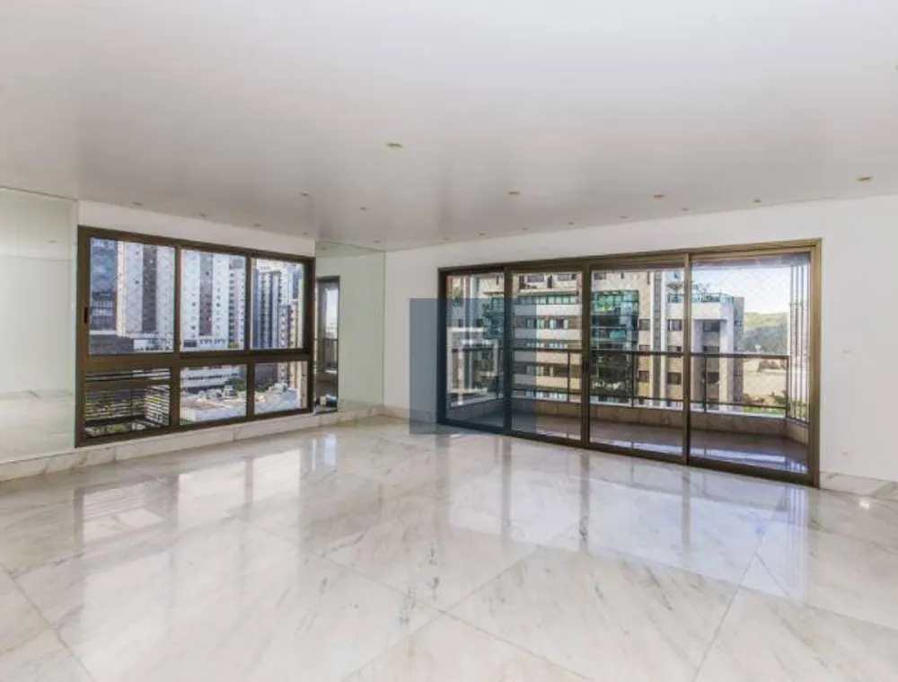 Apartamento, 4 quartos, 196 m² - Foto 1