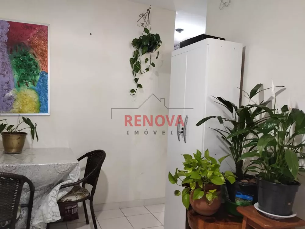 Apartamento à venda com 2 quartos, 64m² - Foto 2