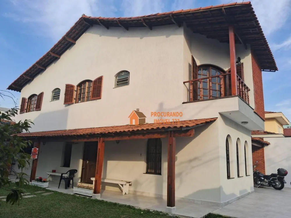 Casa, 5 quartos, 290 m² - Foto 1