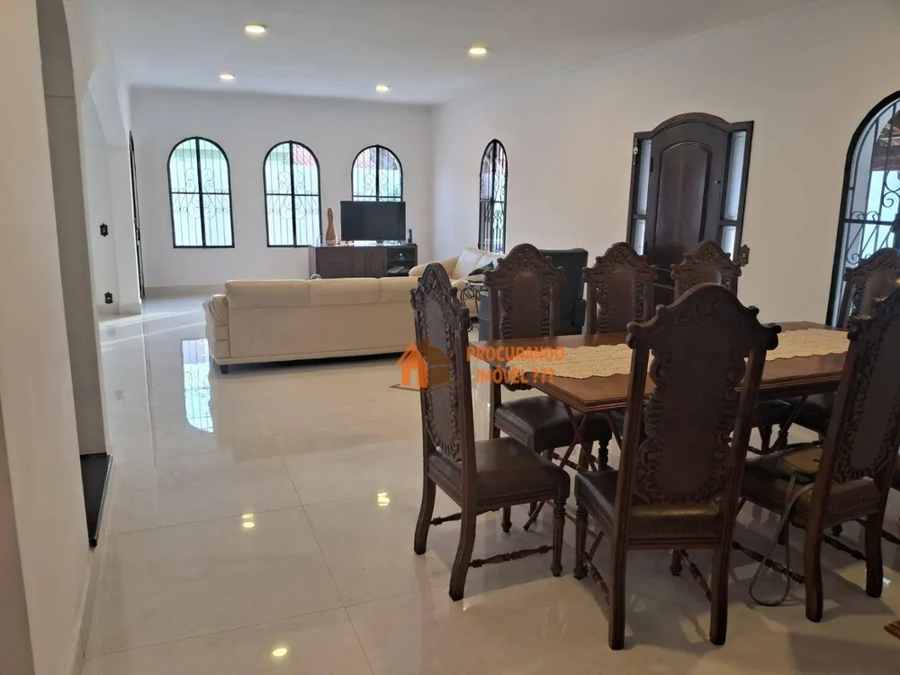 Casa, 5 quartos, 290 m² - Foto 2