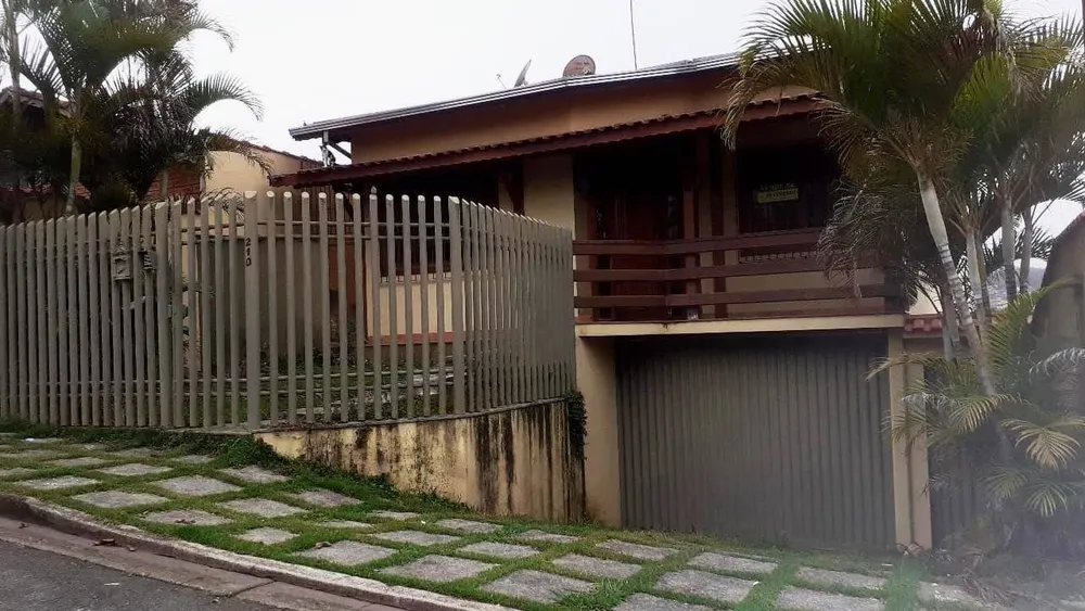 Casa, 3 quartos, 208 m² - Foto 1
