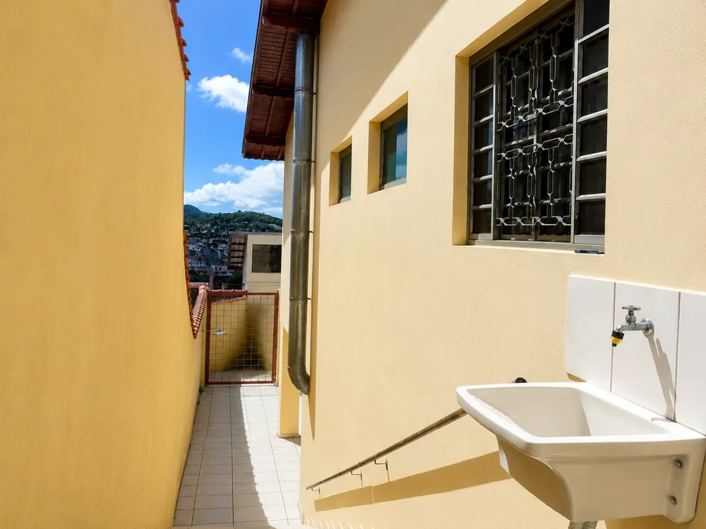 Casa, 3 quartos, 208 m² - Foto 2