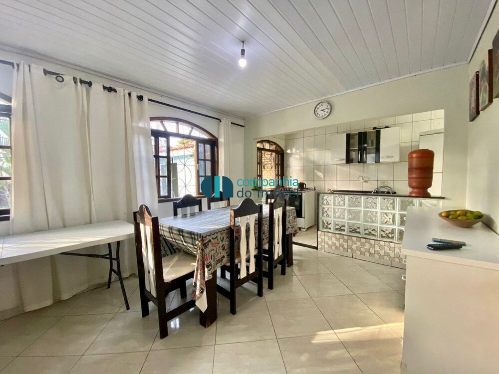 Casa, 2 quartos, 192 m² - Foto 1