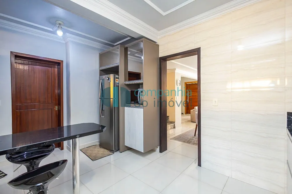 Casa, 3 quartos, 237 m² - Foto 10