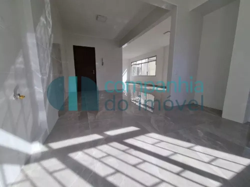 Apartamento à venda com 3 quartos, 140m² - Foto 6