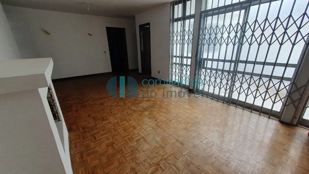 Casa, 3 quartos, 201 m² - Foto 2
