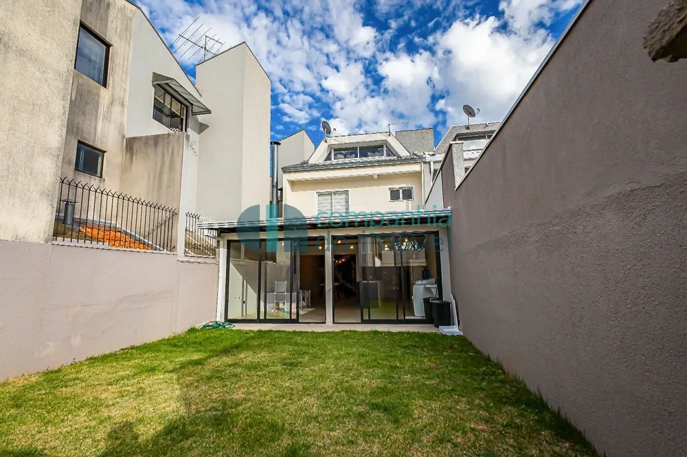 Sobrado, 3 quartos, 243 m² - Foto 2
