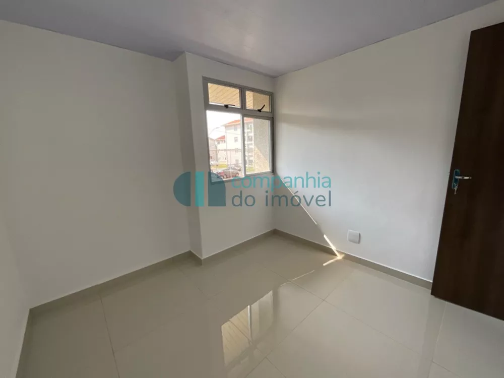 Apartamento à venda com 2 quartos, 38m² - Foto 11