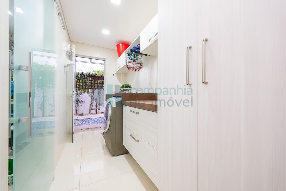 Casa de Condomínio à venda com 5 quartos, 296m² - Foto 5