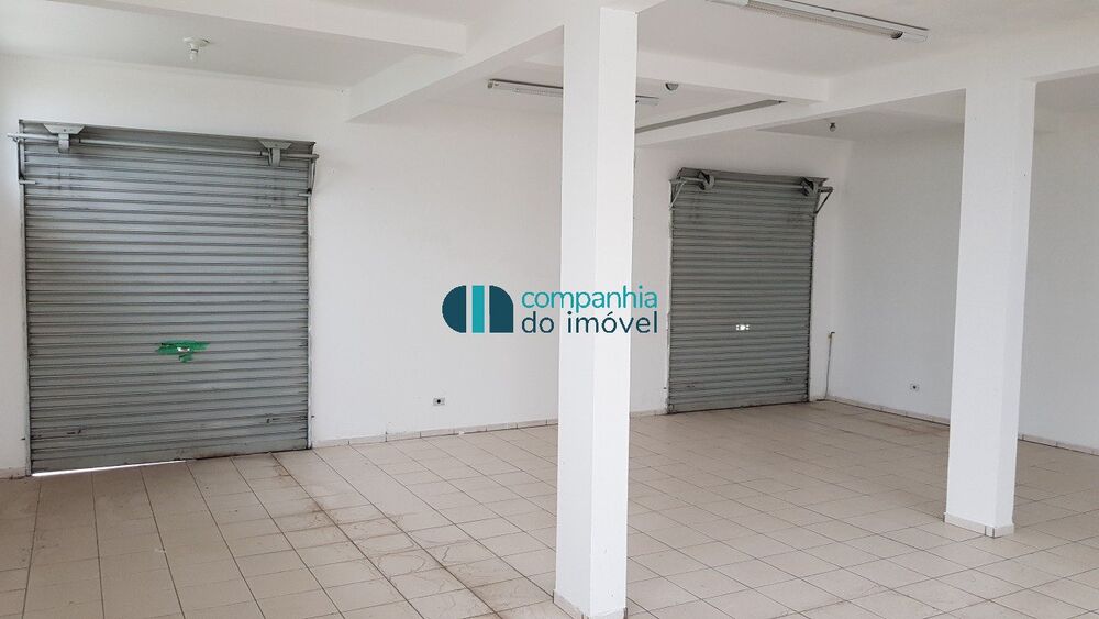 Casa à venda com 3 quartos, 180m² - Foto 2