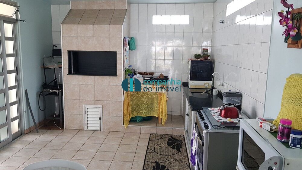 Casa à venda com 3 quartos, 180m² - Foto 3