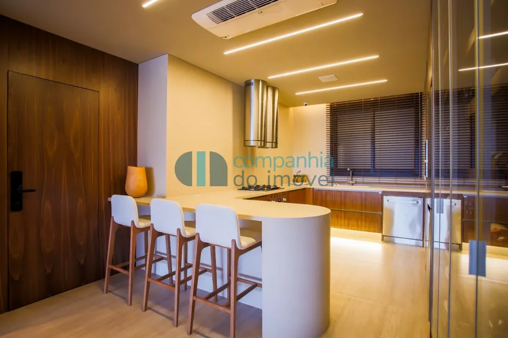 Apartamento, 3 quartos, 191 m² - Foto 1