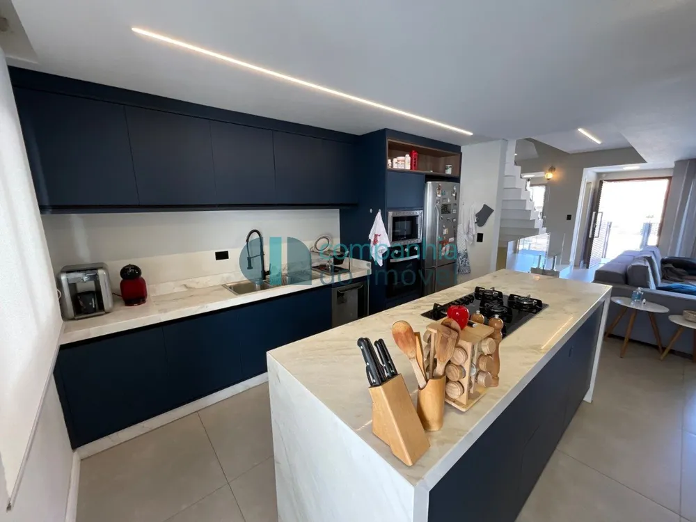 Sobrado, 3 quartos, 240 m² - Foto 4