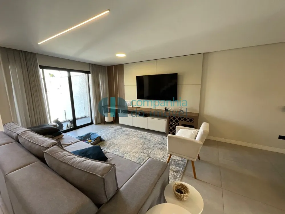 Sobrado, 3 quartos, 240 m² - Foto 2