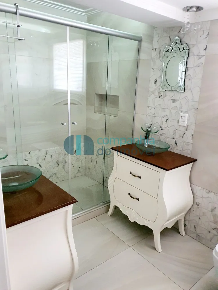 Casa, 7 quartos, 259 m² - Foto 9