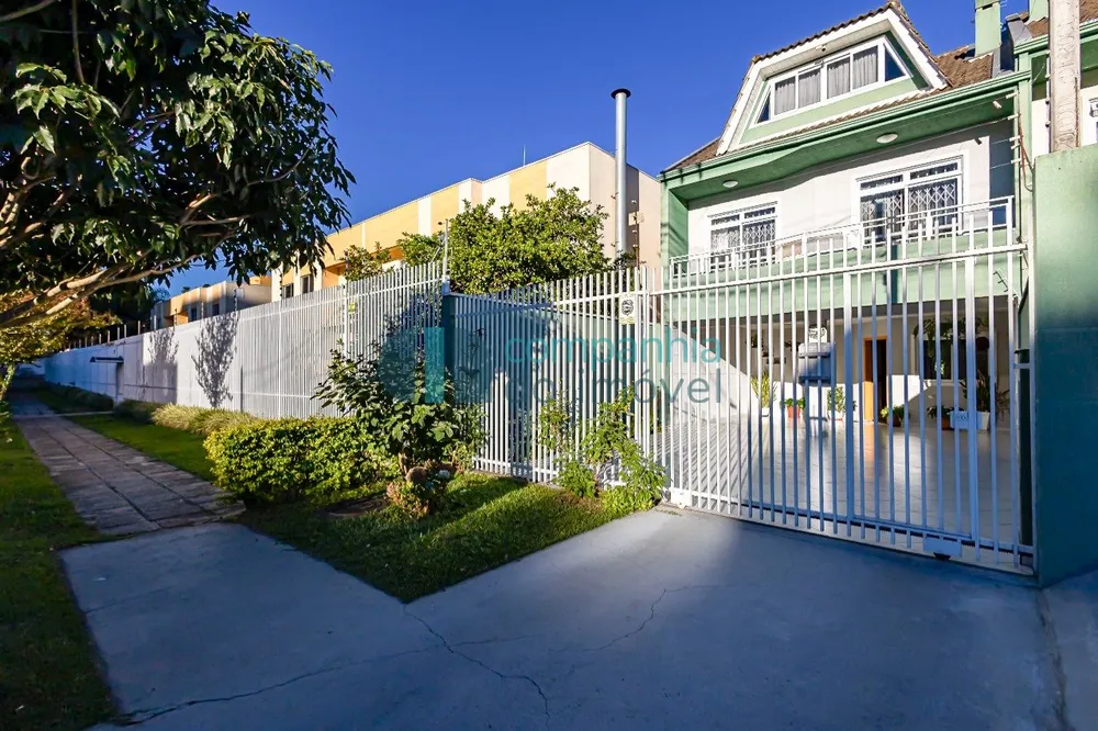Sobrado, 3 quartos, 235 m² - Foto 1