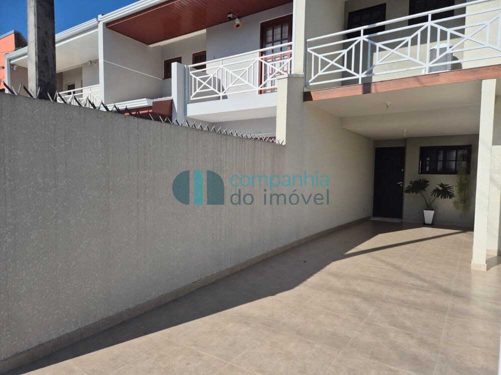 Sobrado à venda com 3 quartos, 124m² - Foto 1
