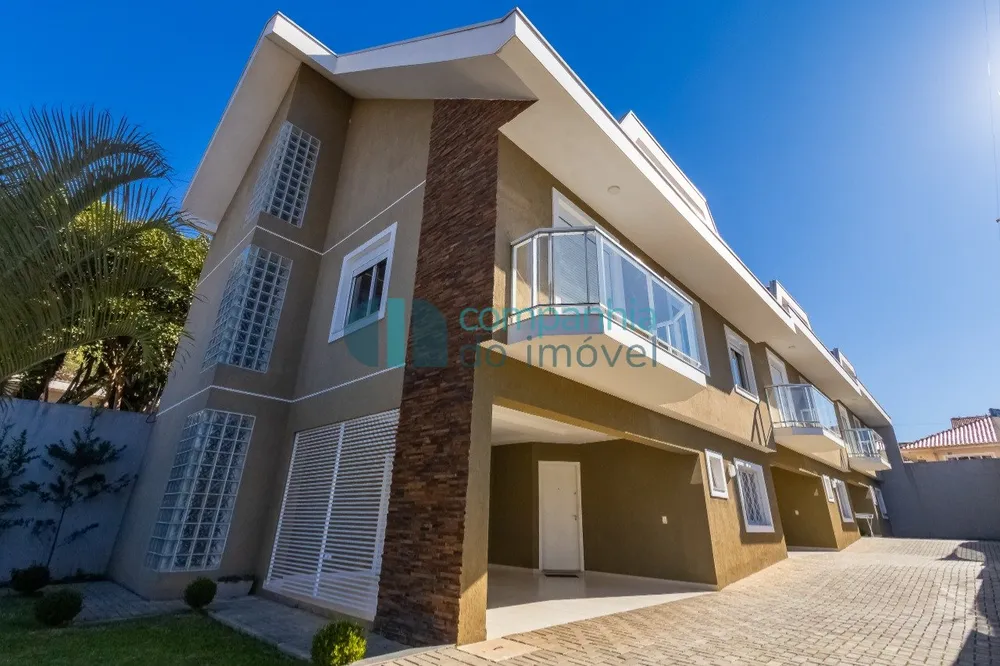 Sobrado, 3 quartos, 203 m² - Foto 1