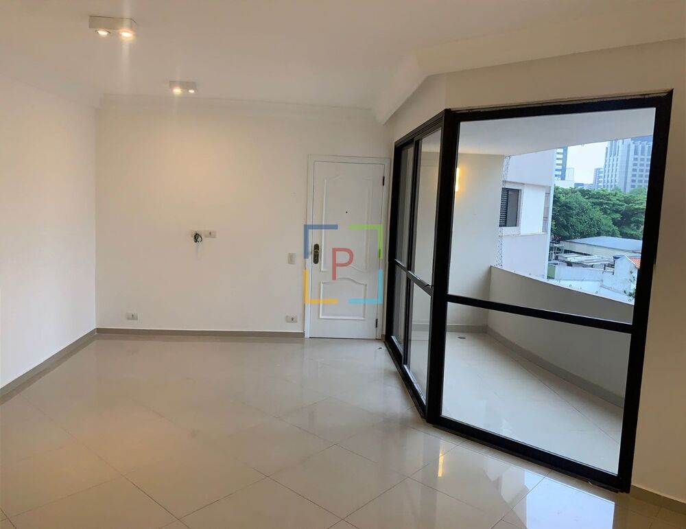 Apartamento para alugar com 3 quartos, 120m² - Foto 1