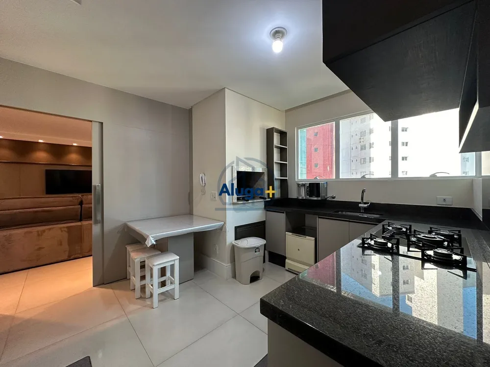 Apartamento, 3 quartos, 236 m² - Foto 1