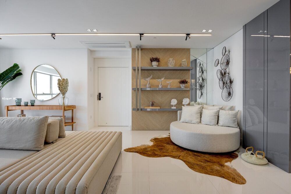 Casa para alugar com 4 quartos, 260m² - Foto 2