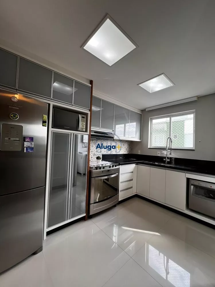 Apartamento, 3 quartos, 120 m² - Foto 2