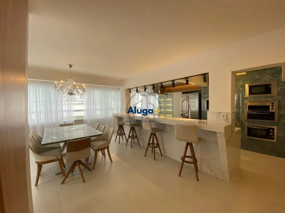 Cobertura, 5 quartos, 215 m² - Foto 2
