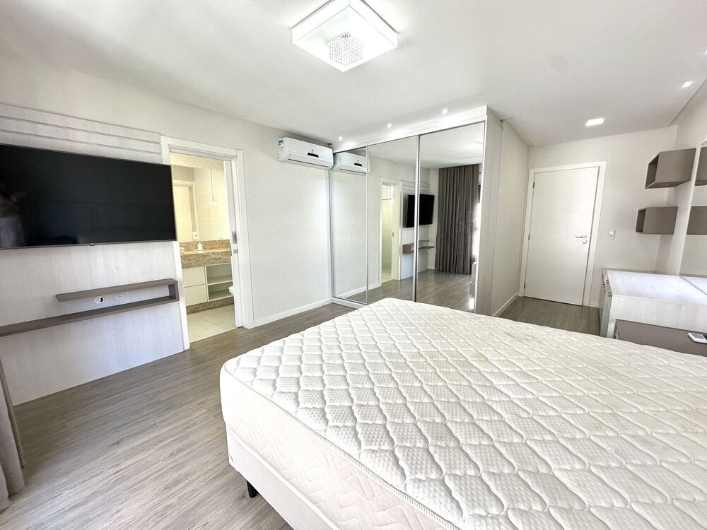 Apartamento, 4 quartos, 196 m² - Foto 1