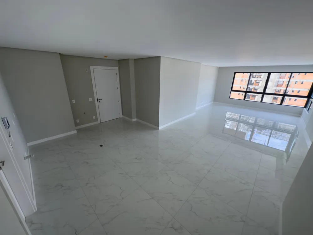 Apartamento, 3 quartos, 138 m² - Foto 2