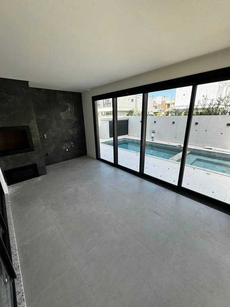 Casa, 3 quartos, 251 m² - Foto 3
