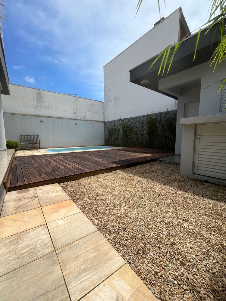 Casa, 3 quartos, 243 m² - Foto 8