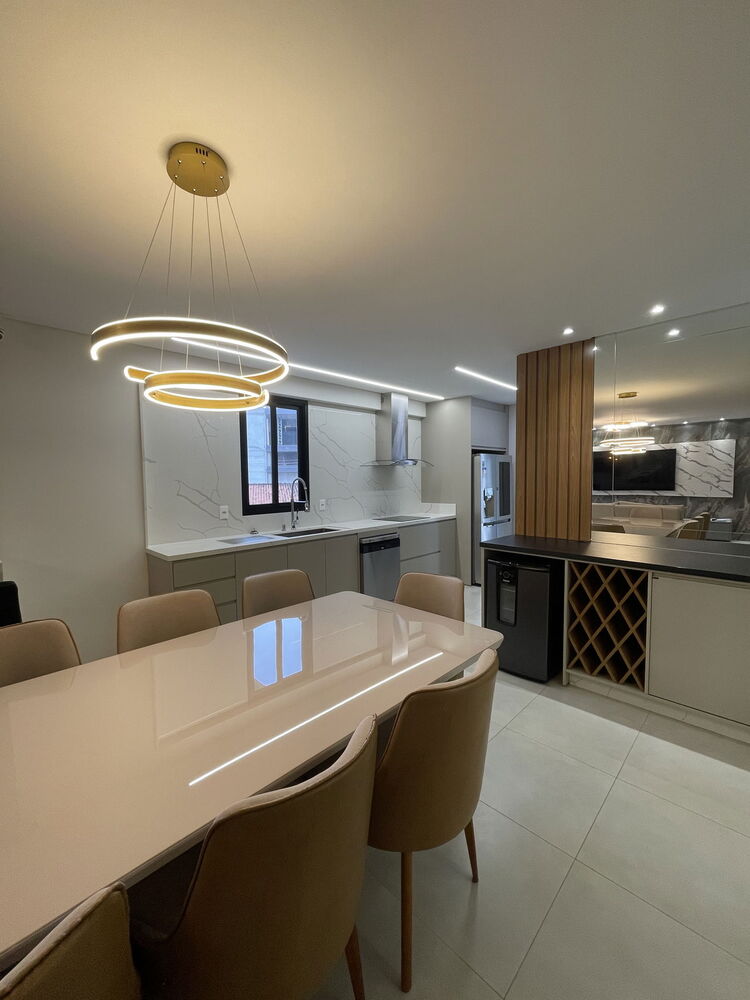 Apartamento, 3 quartos, 233 m² - Foto 1