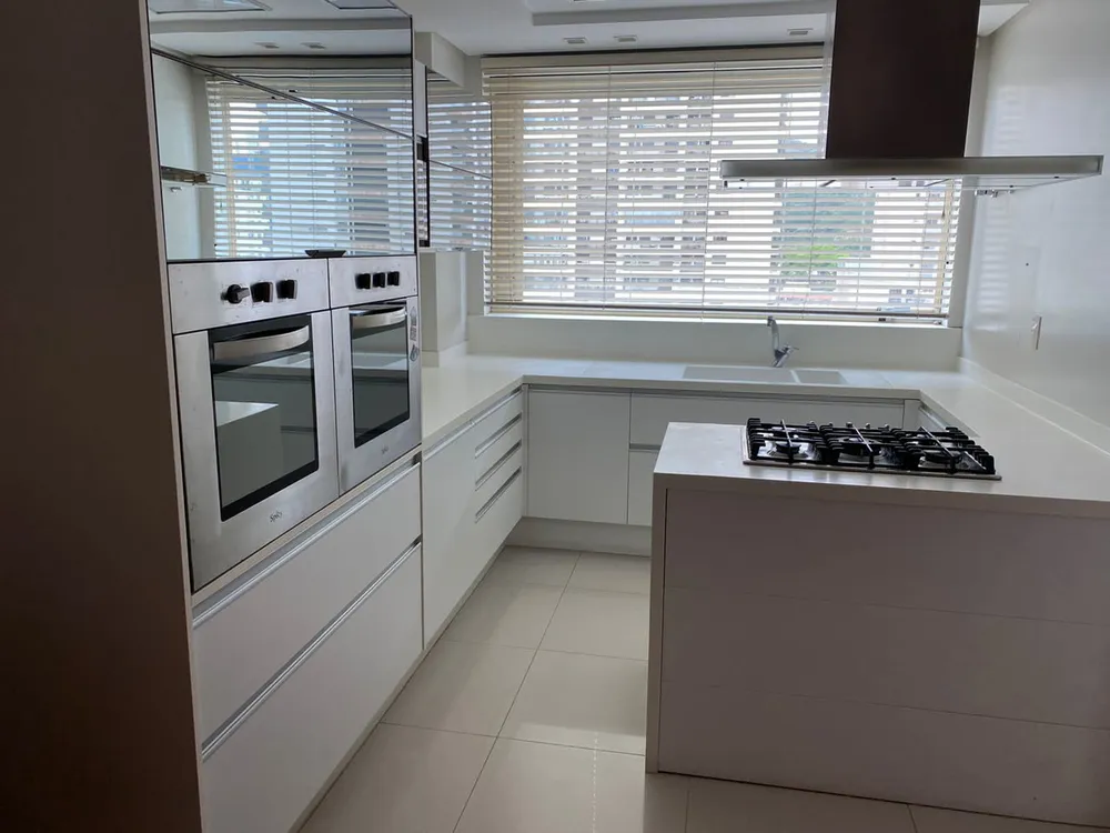 Apartamento, 3 quartos, 230 m² - Foto 8